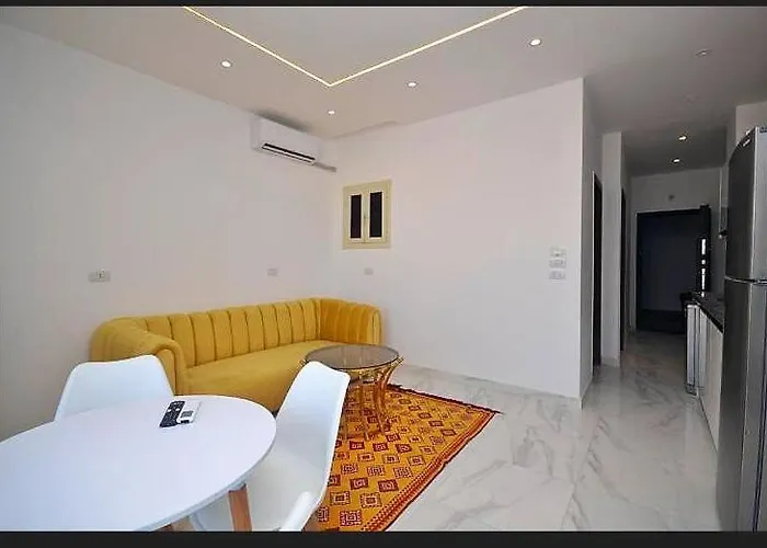 Luxury For Rent In Apartment