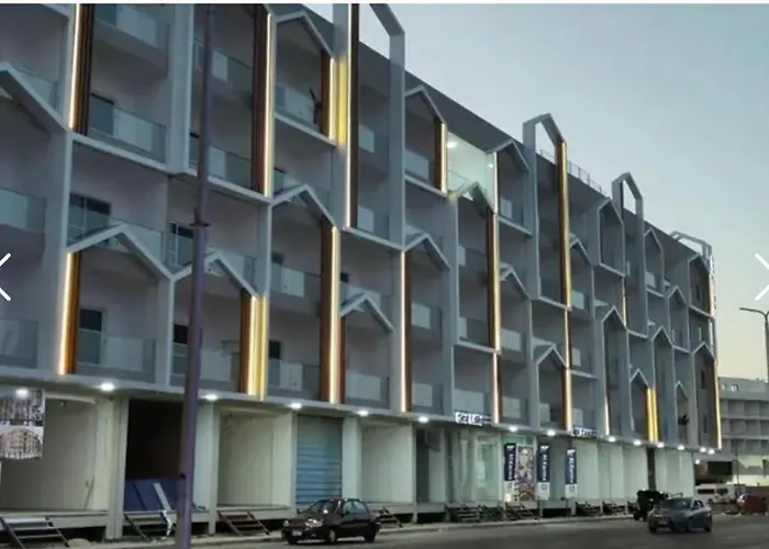 Stunning Sea View 1br On Corniche Road Appartement *
