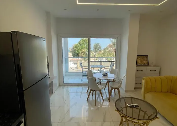 Appartement Stunning Sea View 1br On Corniche Road *