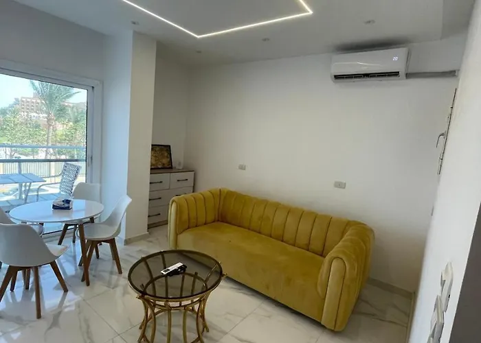 Stunning Sea View 1br On Corniche Road Appartement