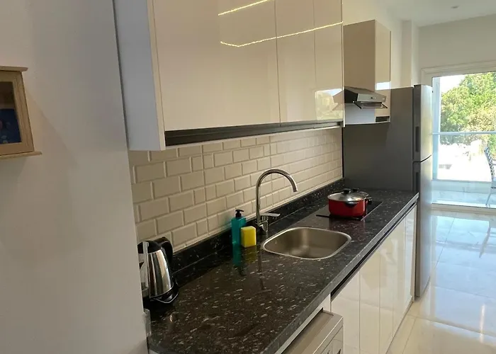 Stunning Sea View 1br On Corniche Road Appartement Hurghada