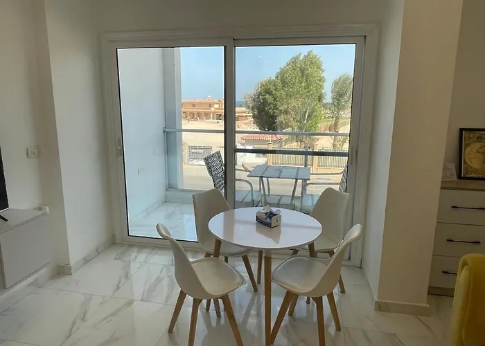 Stunning Sea View 1br On Corniche Road * Hurghada