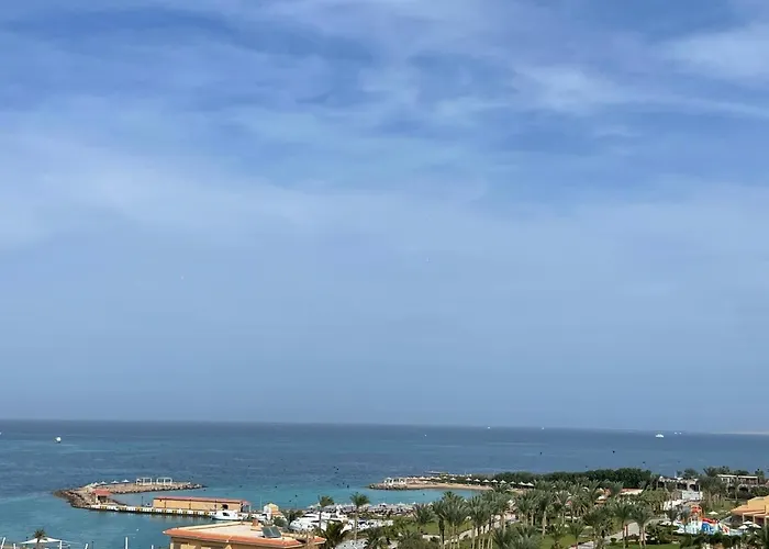 Stunning Sea View 1br On Corniche Road *